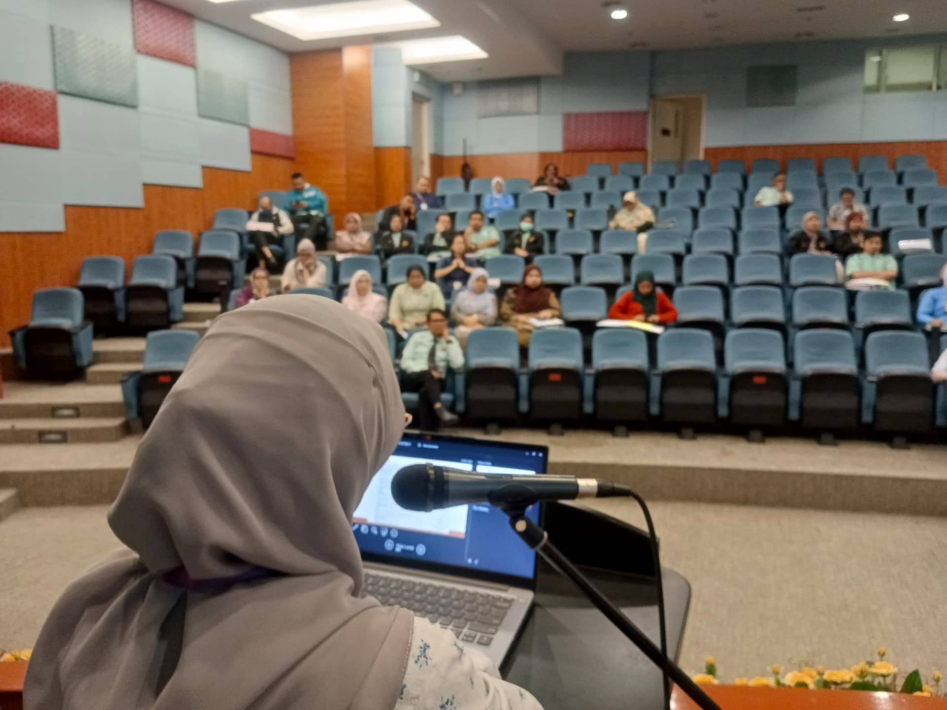 Sesi Taklimat 1